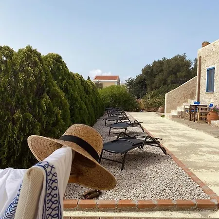 Marina Castellana Studios II Chalki Town Exterior photo