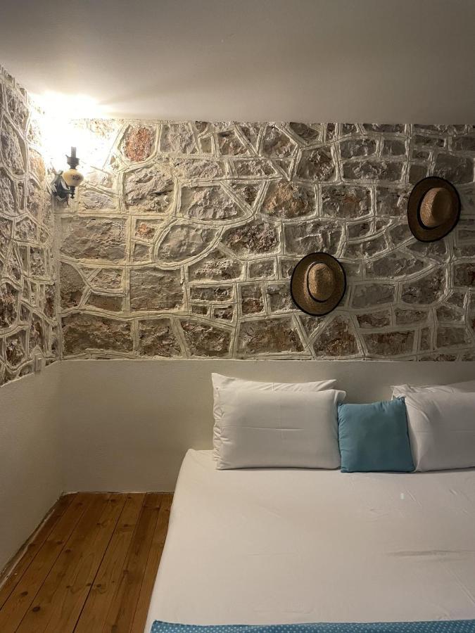 Marina Castellana Ii * Chalki Town